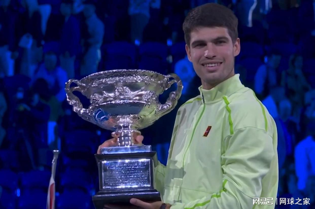 开云体育官网-封神演义落幕！阿卡成最年轻全满贯得主，德约全满亚被称也伟大